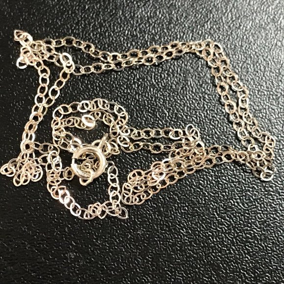 18" 1.45 mm Sterling Silver Cable Chain Necklace - Picture 3 of 4